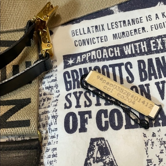 Last call!❤️ Chanel cream/beige & black suspenders - Picture 11 of 12